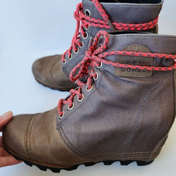 Sorel Joan Of Arctic Wedge Boots Lace Up Fall Winter Cabincore Cute Outdoor 9.5 - Picture 10 of 12